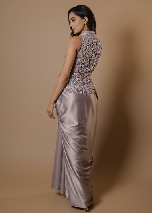 Elegant Lilac Evening Gown with Beaded Lace Bodice