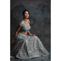 Mira Lehenga